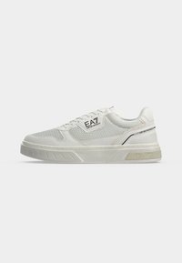 Επιλέχθηκε, triple white/black logo