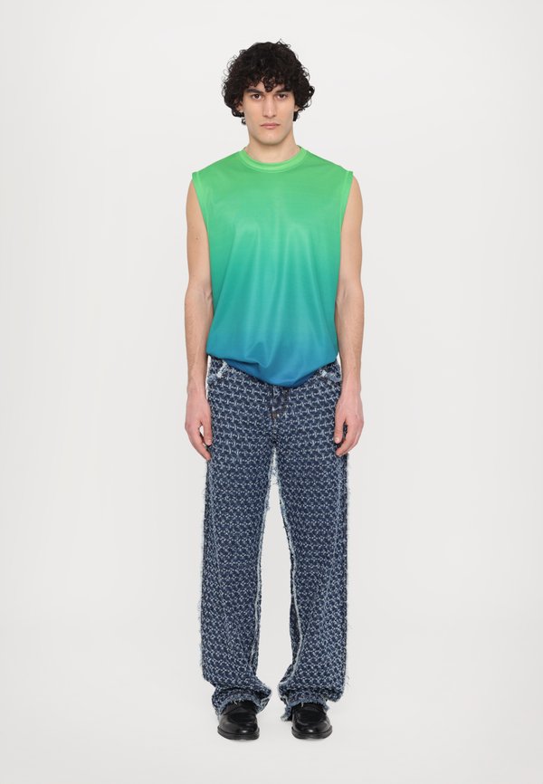 ENGINEERED TANK - Top3