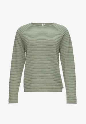 Zeleni rebrasti džemper s dugim rukavima, napravljen od mekanog materijala, s horizontalnim prugama i okruglim izrezom. Akcenti uključuju teksturalne detalje.