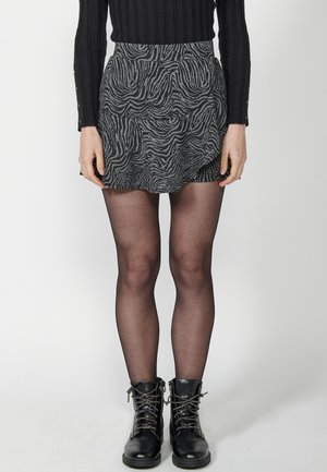 SHORT - Zavinovacia sukňa - gris grey