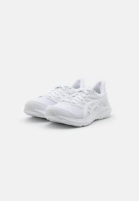 ASICS JOLT 4 - Chaussures de running sur route - white/pure silver