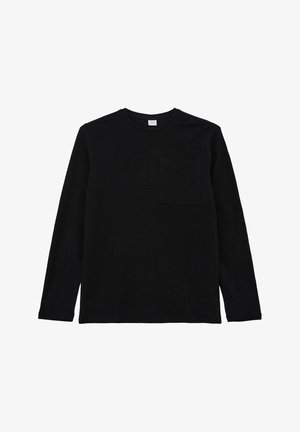 Schwarzes Langarmshirt aus einem weichen Stoff mit Rundhalsausschnitt und einer Brusttasche, das einen lässigen Schnitt und eine glatte Textur aufweist.