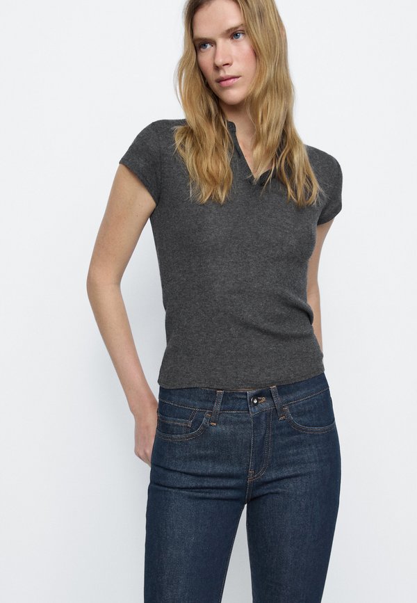 LOW-RISE BOOT-CUT - Bootcut jeans4