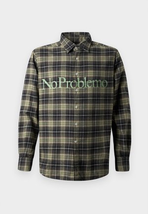 Camicia a maniche lunghe a quadri verde e nera, realizzata in tessuto testurizzato; presenta la scritta "NoProblemo" stampata in verde sul petto. Con colletto.