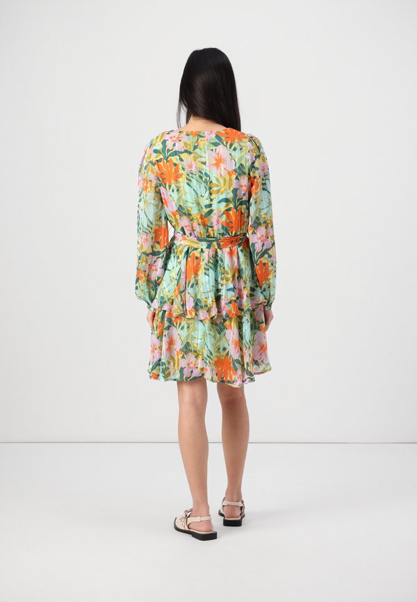 VIPAUS SHORT DRESS - Day dress - jade lime2