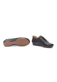 Pikolinos VALLARTA - Zapatos con cordones - BLACK