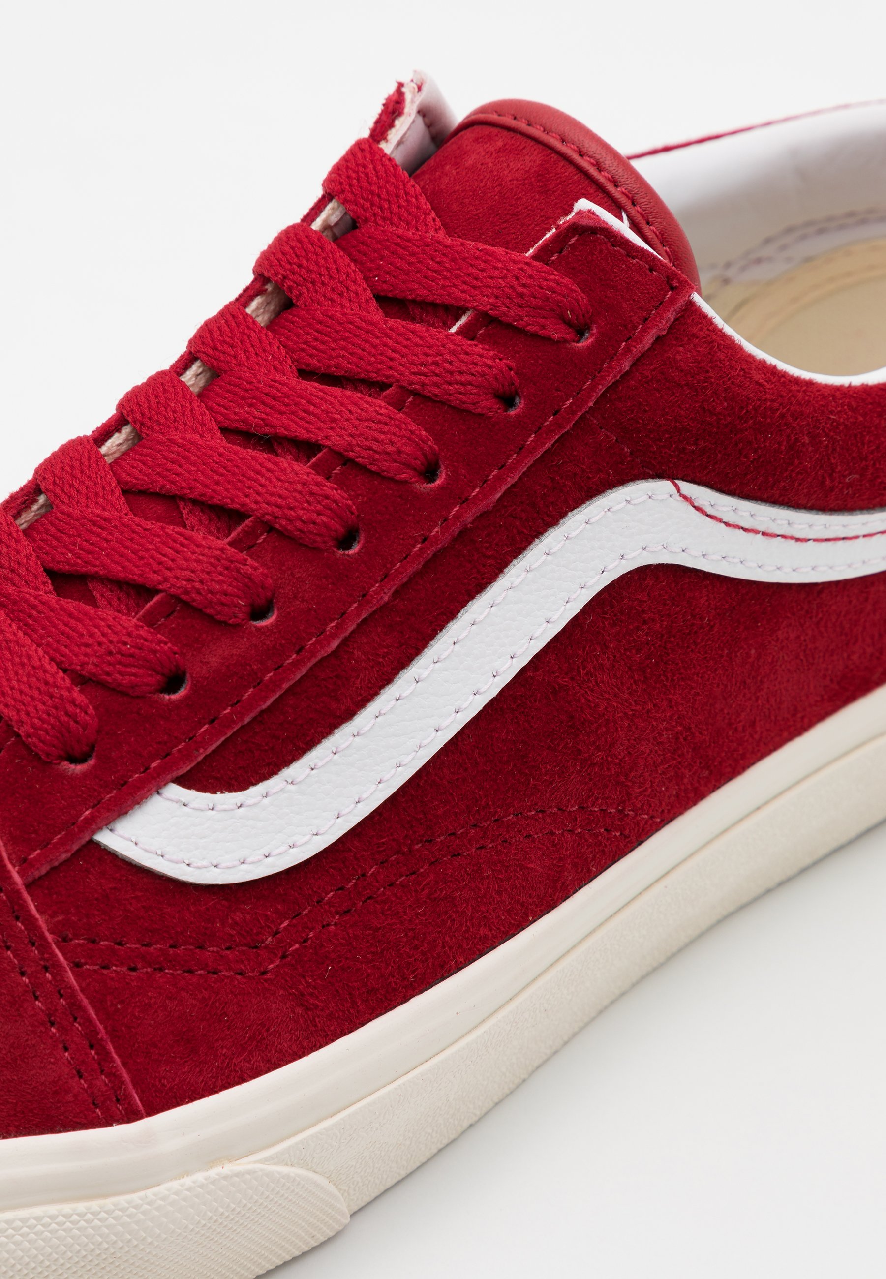 vans chili pepper true white