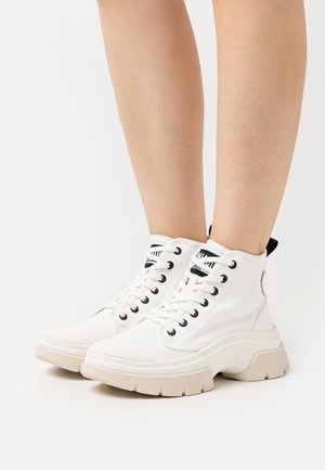 PALLAWAVE - Lace-up ankle boots - star white