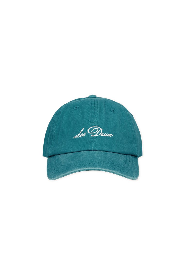 Cappellino baseball in cotone teal con visiera curva, caratterizzato da testo ricamato bianco "Les Deux" sulla parte anteriore. Tessuto morbido e strutturato.
