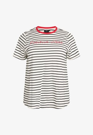 Valge lühikeste varrukatega T-särk mustade horisontaalsete triipudega, punase ümara kaelusega ja punase "Positive vibes" tekstiga rinnal.