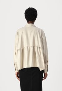 DRYKORN FLANNA - Camicia - light brown