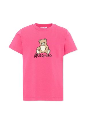 Jaskraworóżowy krótki t-shirt z grafiką misia i słowem "Moschino" nadrukowanym poniżej misia na środku przodu.