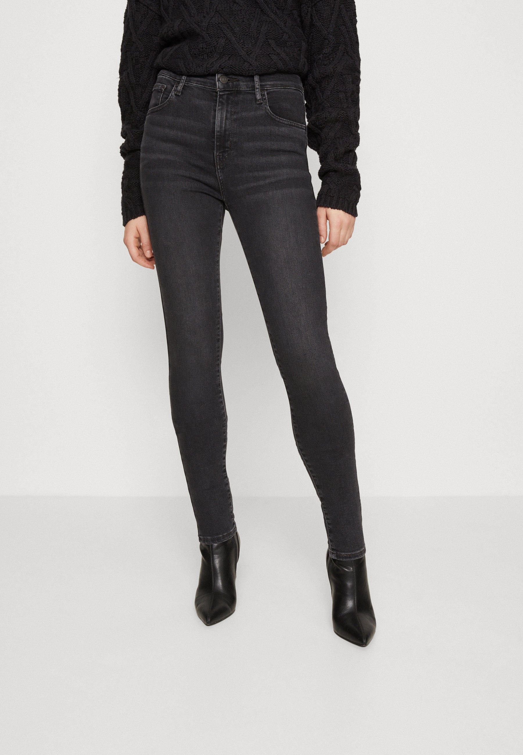 Levi's 720 Femme - Jeans Super Skinny Très Cintrés à Taille Haute (Stellar Stretch)