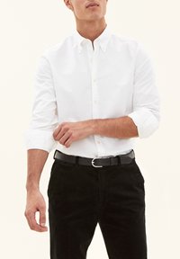 Oscar Jacobson DENZ - Chinot - black