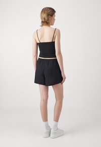 Gina Tricot RELAXED BLEND - Šortai - black