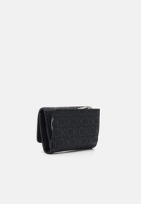 Calvin Klein DAILY SMALL TRIFOLD - Lommebok - black