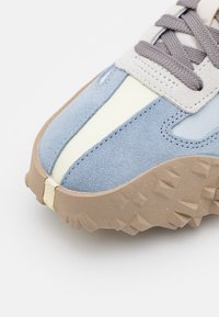 New Balance Matalavartiset tennarit - light blue