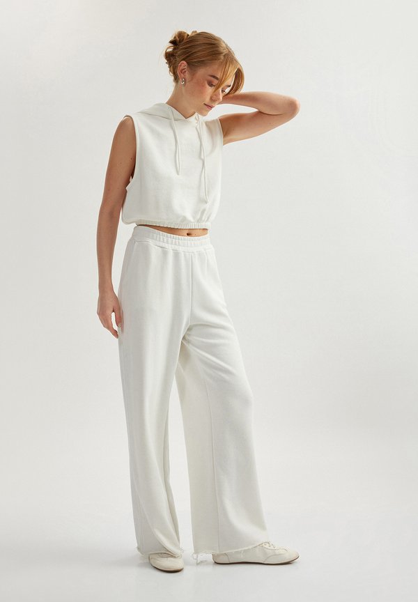 SLEEVELESS CROP  - Kapuzenpullover