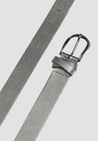 s.Oliver Riem - bronze