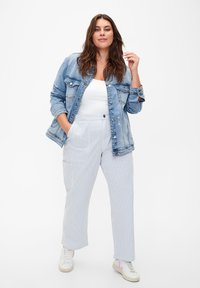 Zizzi Traper jakna - light blue denim