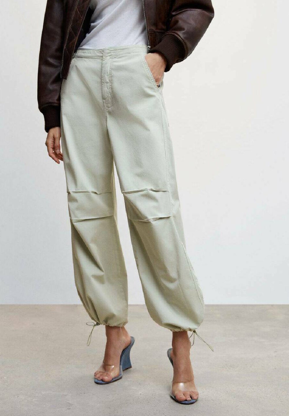 Pantalon En Lin Bleu Pastel Mango – Taille 38 – Revers Bas – Neuf Avec étiquettes – Femme – Idéal été