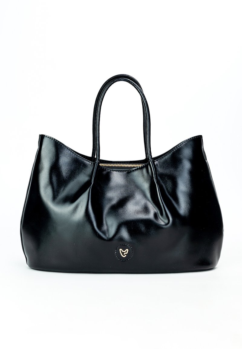 Grande borsa a tracolla nera in pelle con due manici rotondi, chiusura con zip nella parte superiore e un badge circolare con logo sul fronte. Texture liscia.