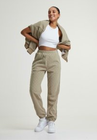 Urban Classics Pantalon de survêtement - unionbeige