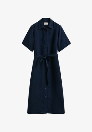 Marineblaues Midikleid mit kurzen Ärmeln, Kragen, vorderen Knöpfen und einem Stoffgürtel, der in der Taille gebunden ist.
