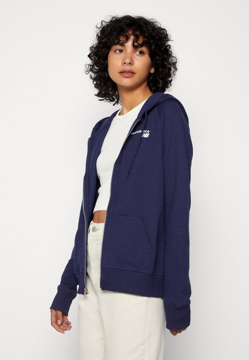 New Balance CLASSIC CORE FASHION - Sweatjacke - pigment/dunkelblau  