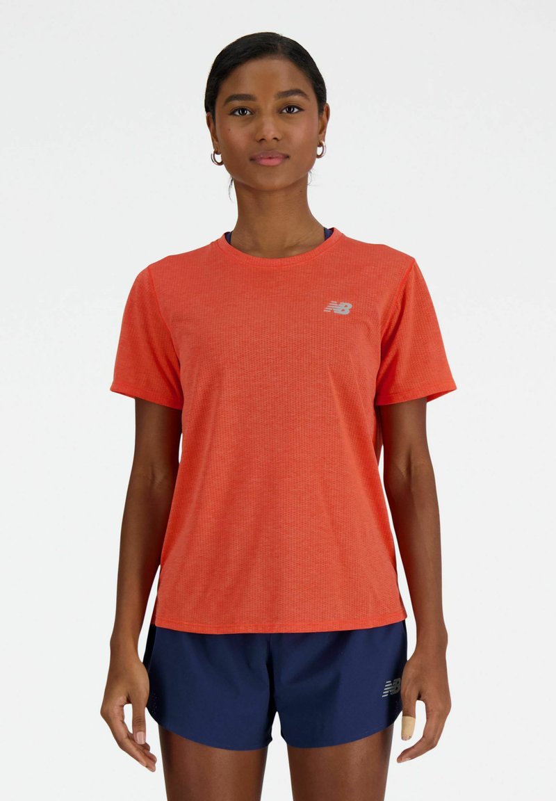 New Balance Sport T-shirt rood New Balance Sport T-shirt rood