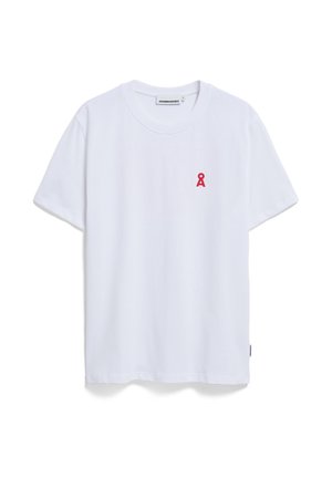 Weißes Baumwoll-T-Shirt mit kurzen Ärmeln und rundem Halsausschnitt, mit einem kleinen roten Band-Logo auf der linken Brust.