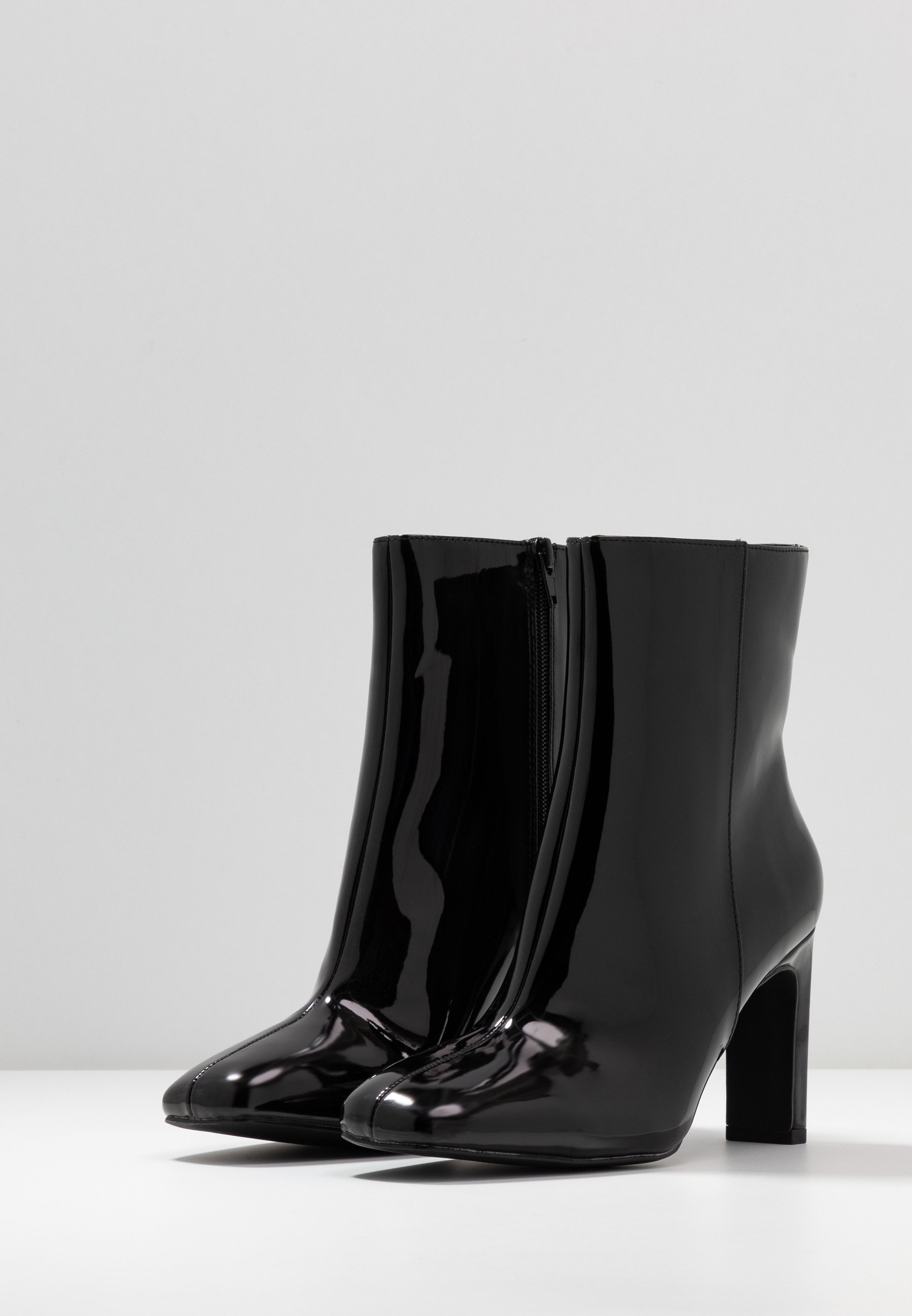 Nly by Nelly SQUARED TOE BOOT Enkellaarsjes met hoge hak Nly by Nelly SQUARED TOE BOOT Enkellaarsjes met hoge hak