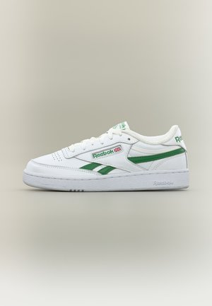 Reebok Classic, CLUB C REVENGE UNISEX - Маратонки - white/glen green