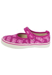 Rosa Leinenschuh mit Herzmuster, runder Zehenform und Klettverschluss. Weiße Gummisohle mit pinken Akzentdetails.