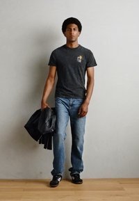 Thumbnail Image 2