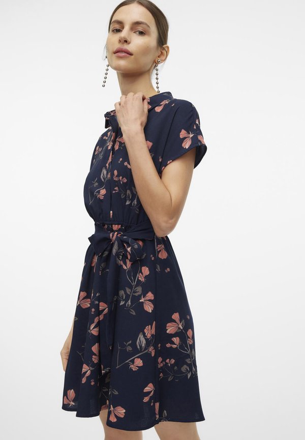 VMNEWHALLIE SHORT DRESS - Shirt dress - night sky3