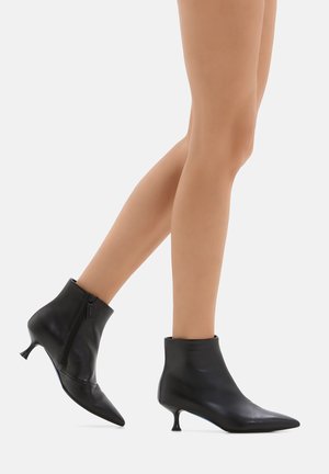 Ankle Boot - black