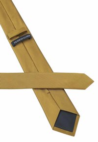 Goldgestreifte Krawatte mit glatter Textur und spitzem Ende. Verfügt über ein schwarzes Etikett mit "SEIDENFALTER" in Weiß. Hat eine Standard-Krawattenlänge.