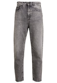 Jeans de denim gris deslavado con pernera recta, tiro alto, cinco bolsillos y detalles de costura sutiles. Cierre clásico con botón y cremallera.