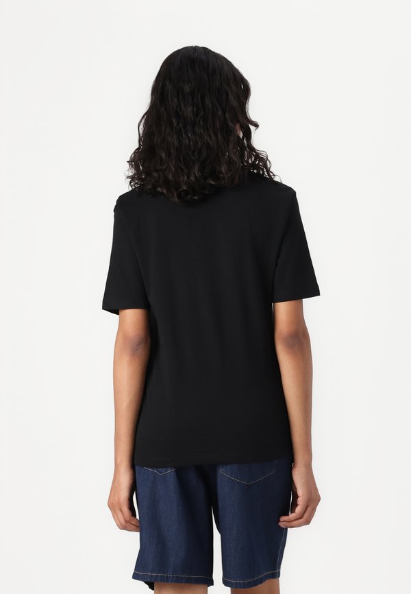 ONLZEBA V NECK - Print T-shirt4