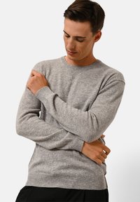 NOE - Sweter