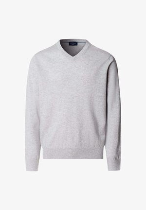 Svetlosivý sveter s dlhými rukávmi a výstrihom do V, s rebrovanými manžetami a lemom, s nápisom "Hackett" na výstrihu.