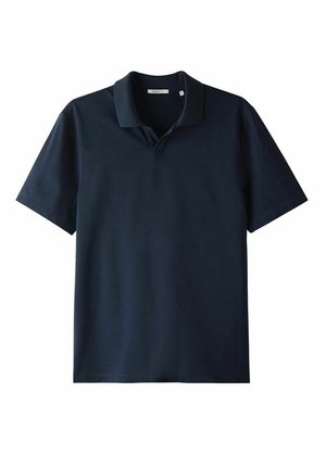 Mørkeblå polo-shirt lavet af glat stof, med en klassisk krave, korte ærmer og en afslappet pasform. Ingen synlige mønstre eller hardware.