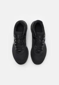 Nike Performance W NIKE REVOLUTION 6 - Tenisice za cestovno trčanje - black/dark smoke grey
