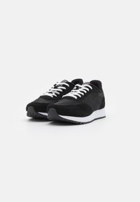 Woden Sneakers - black