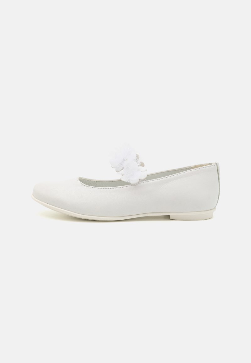 Primigi Ballerina med reim - white