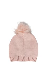 Bonnet rose tricoté avec un pompon duveteux sur le dessus. Présente un revers côtelé et une texture fine et lisse. Forme simple et arrondie.