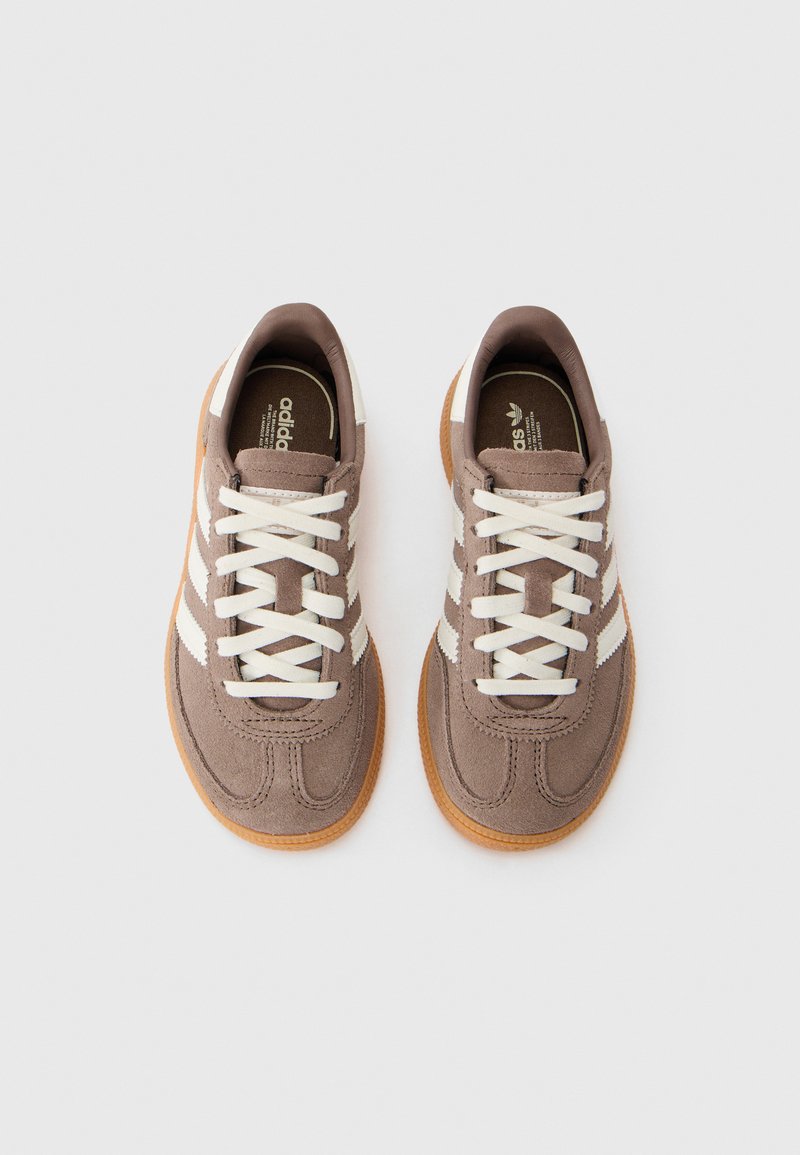 adidas gazelle silver green womens adidas Gazelle Indoor Shoes - Women's - Sand Strata / Preloved Brown / Gum main image 1