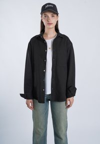 Mira Paris AMORE BACK EMBROIDERY - Užsagstoma palaidinė - black