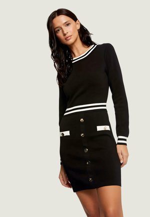 Robe pull - black